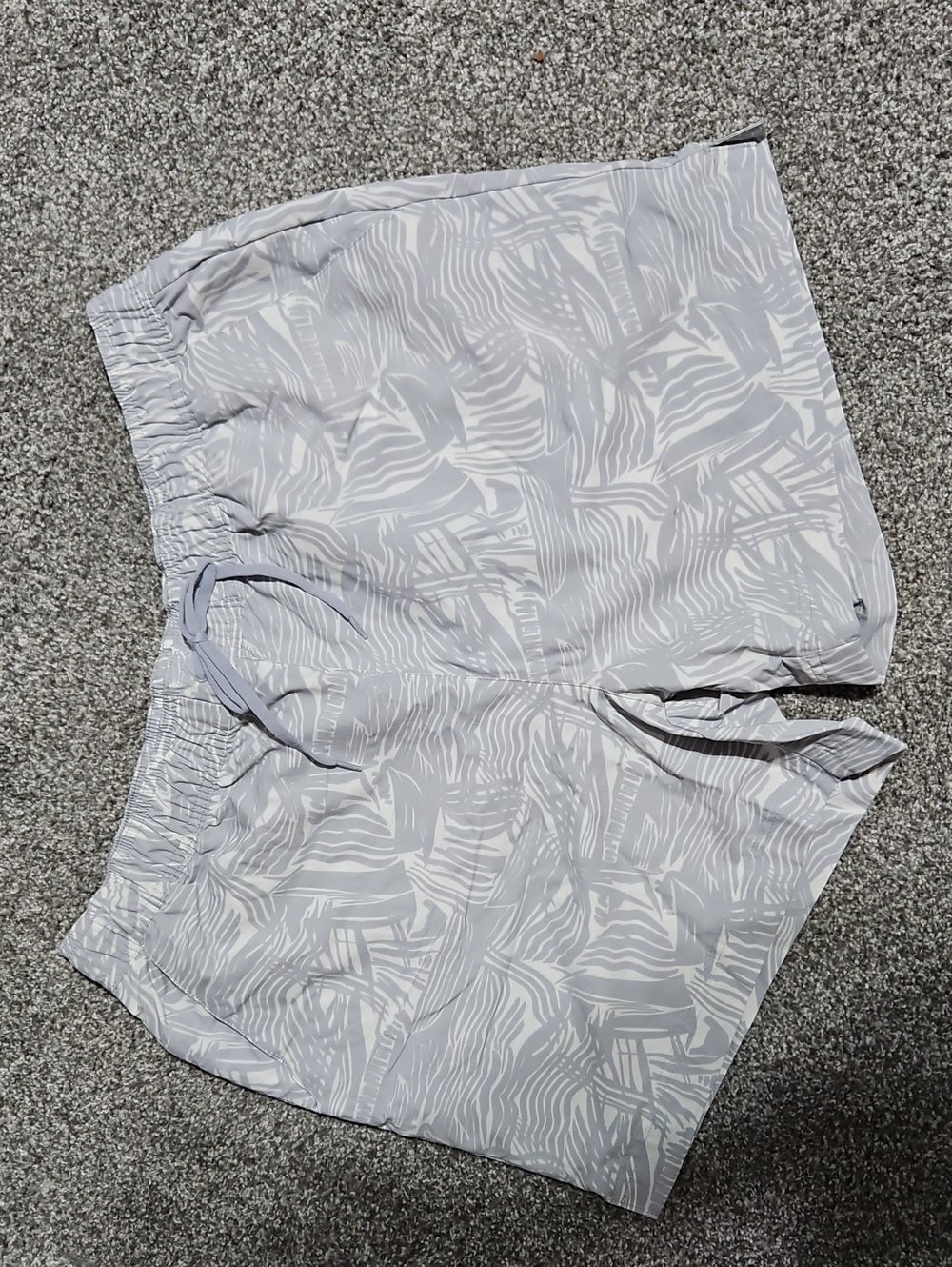 Columbia Light Gray Patterned Women's Active Shorts